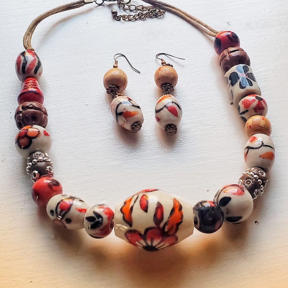 Beautiful Ceramic Bead necklace set